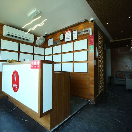 Oyo 8992 Hotel Kyra Αχμπανταμπάντ Εξωτερικό φωτογραφία